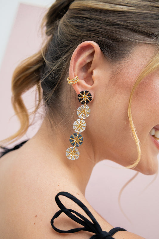 BLACK FLOWER EARRINGS