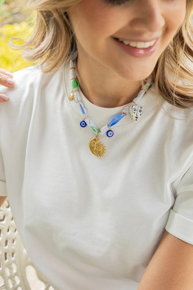 BLUE RIBBON NECKKLACE