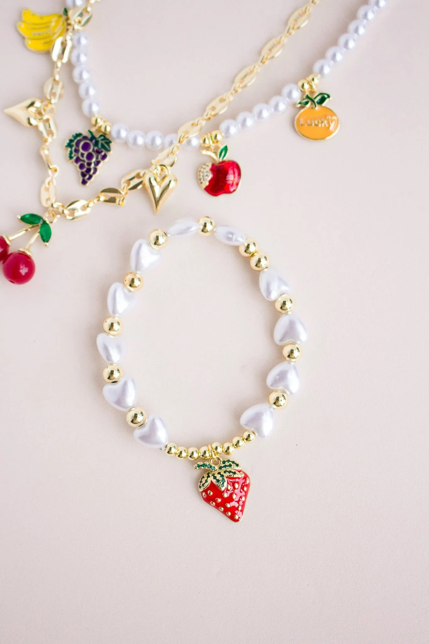 WHITE BERRY BRACELET