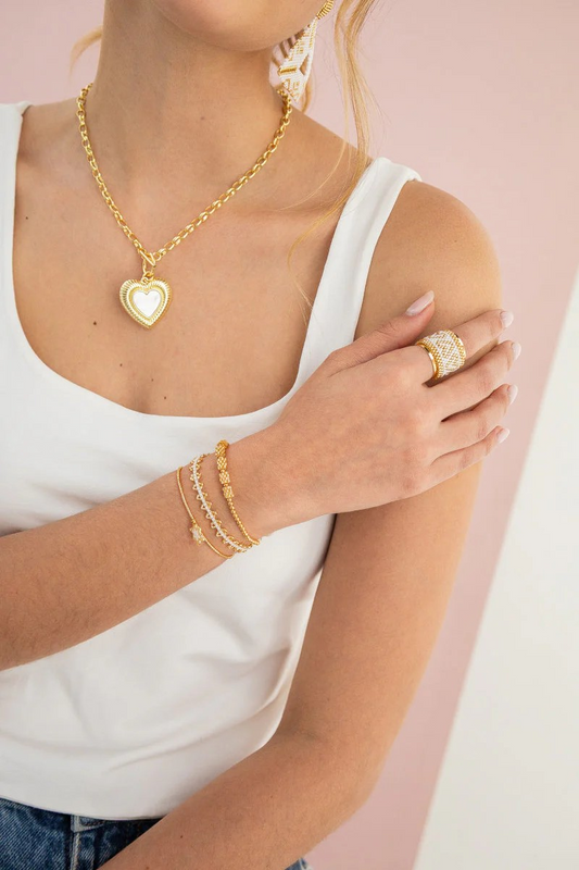 BIG HEART NECKLACE
