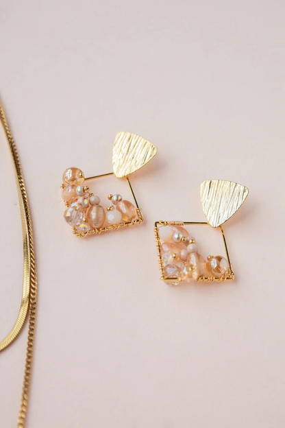 BEIGE EARRINGS